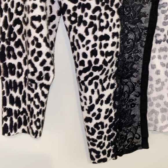 White House Black Market Animal Print lace Cardigan Size S, 3/4 Sleeve - Picture 4 of 5